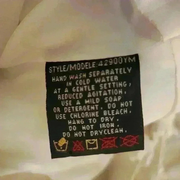 Women’s Cropped Puffer Jacket Ivory White Tassel Detail Size Large Fall Winter - Picture 6 of 7